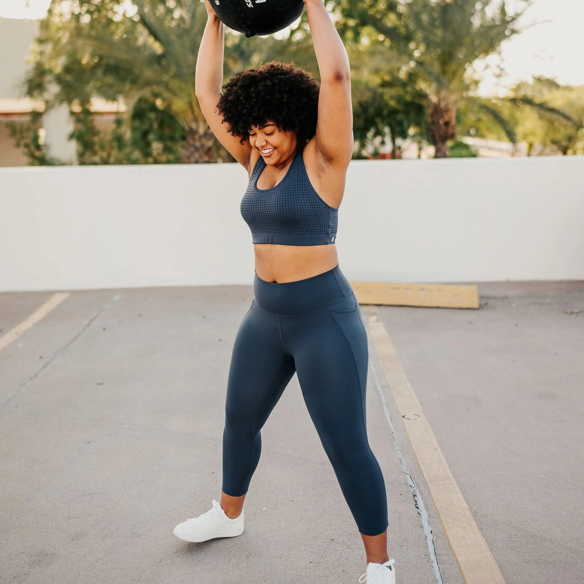 Shakti 7/8 Capris - Light Navy