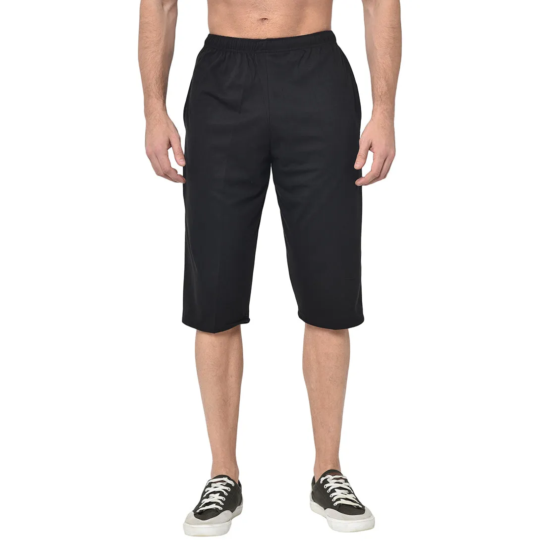 Vimal Jonney Cotton Blended Regular Fit Black 3/4th Capri For Men
