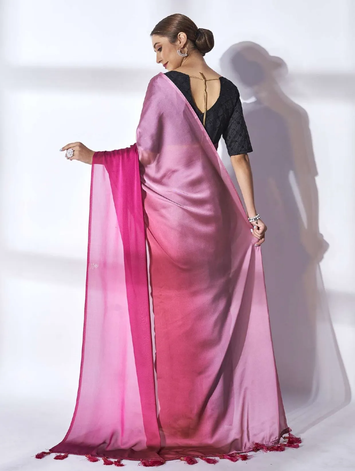 Women Party Wear Printed Pink Colour Rangoli Silk Saree Collection